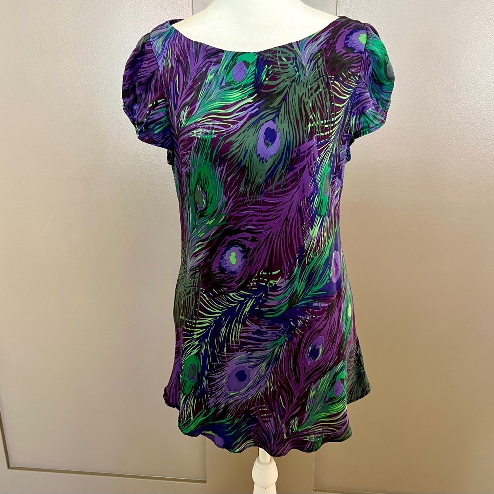 100% Silk Banana Republic Size Medium Peacock Tunic Top in Greens & Purples.